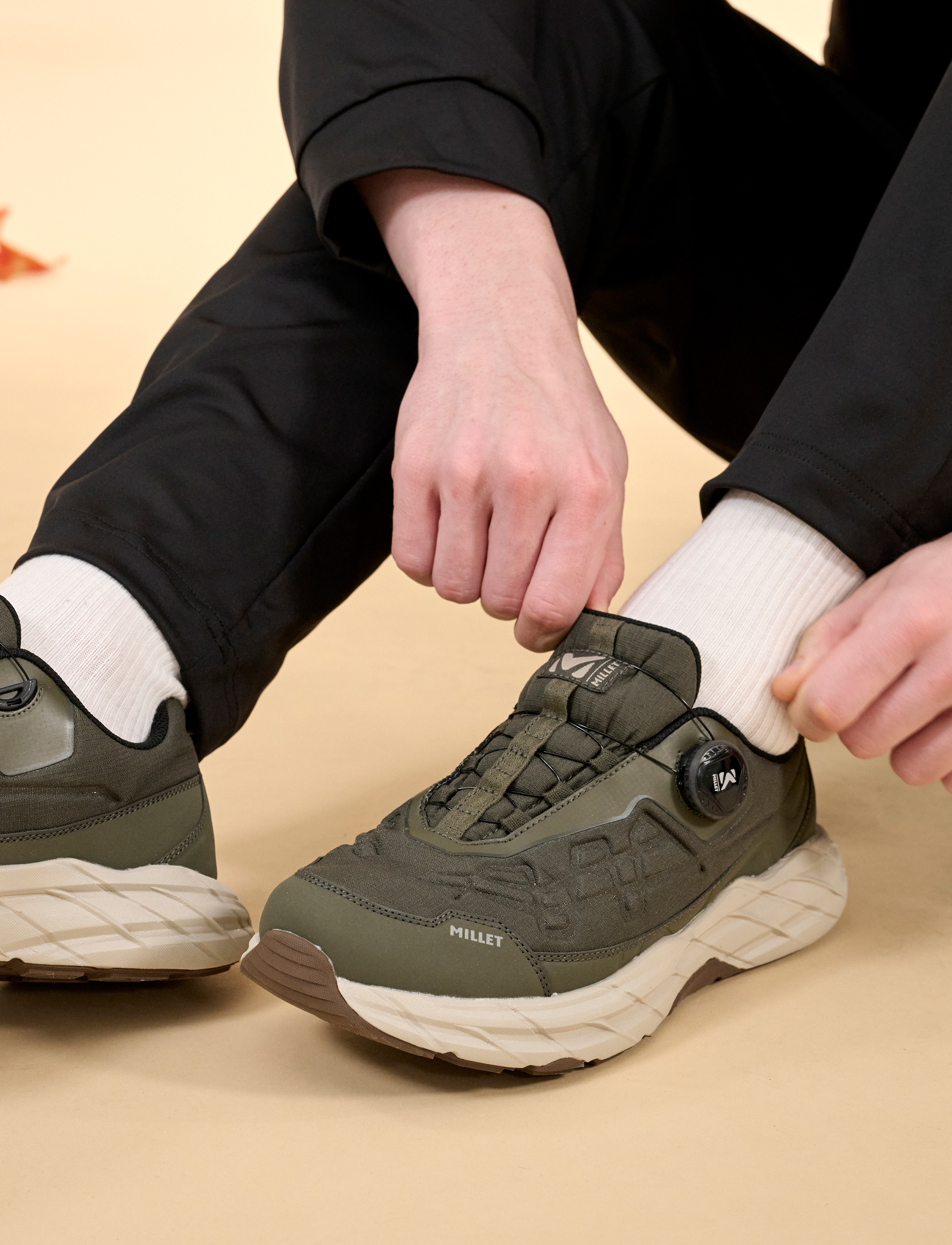 밀레 남성 다이얼 러닝화
